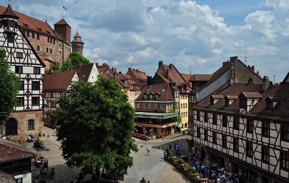 Nürnberg: Immobilienmakler rov-immobilien bietet Expertise